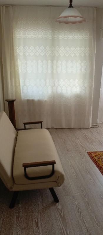 KADIKÖY MERKEZ 2+1 EŞYALI KİRALIK DAİRE