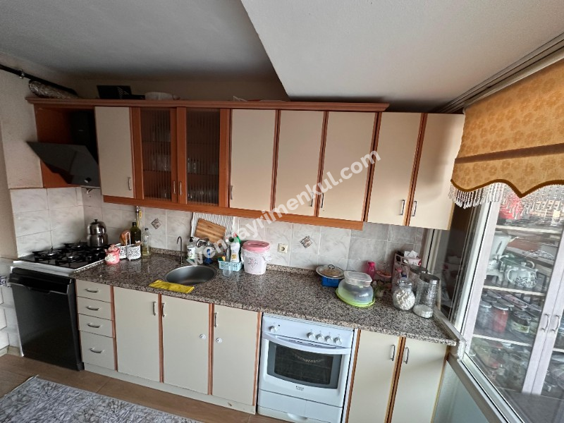 Tunç Tuncer gayrimenkul den bayraklı Tepekule deseyhan kent sitesinde 3+1 satılık daire 