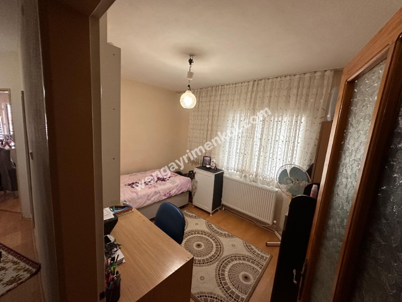 Tunç Tuncer gayrimenkul den bayraklı Tepekule deseyhan kent sitesinde 3+1 satılık daire 