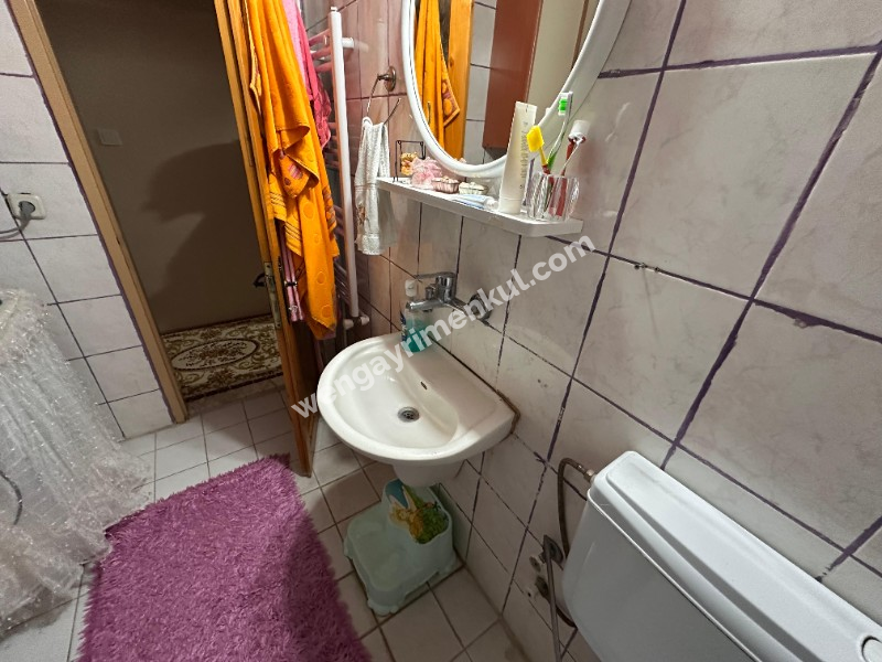 Tunç Tuncer gayrimenkul den bayraklı Tepekule deseyhan kent sitesinde 3+1 satılık daire 