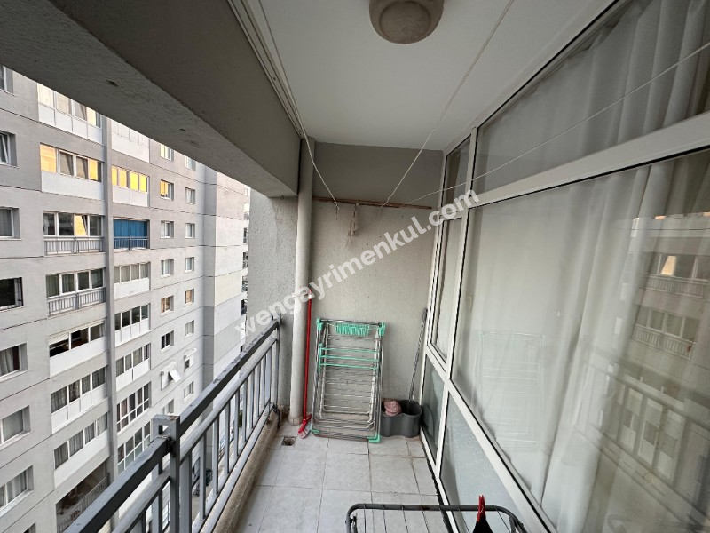 Tunç Tuncer gayrimenkul den bayraklı Tepekule deseyhan kent sitesinde 3+1 satılık daire 