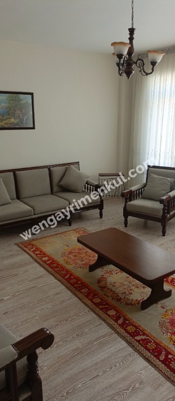 KADIKÖY MERKEZ 2+1 EŞYALI KİRALIK DAİRE