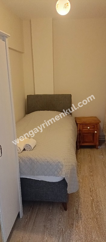 KADIKÖY MERKEZ 2+1 EŞYALI KİRALIK DAİRE