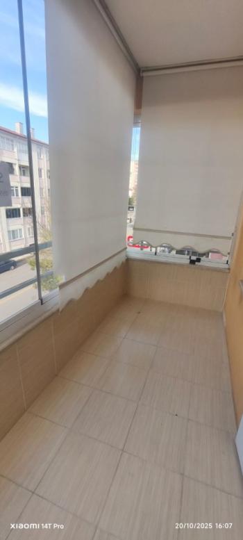 GÜVENAY EMLAK - ÇORUM KALE MAH.HÜYÜK CAD. 3+1 SATILIK DAİRE