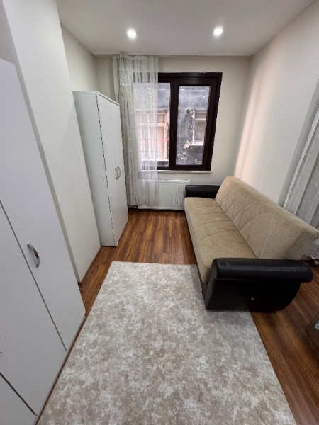 Çağlayan Adliyesi ve Metrobüse Yakın 1+1 Eşyalı Satılık Daire