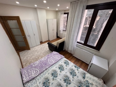 Çağlayan Adliyesi ve Metrobüse Yakın 1+1 Eşyalı Satılık Daire