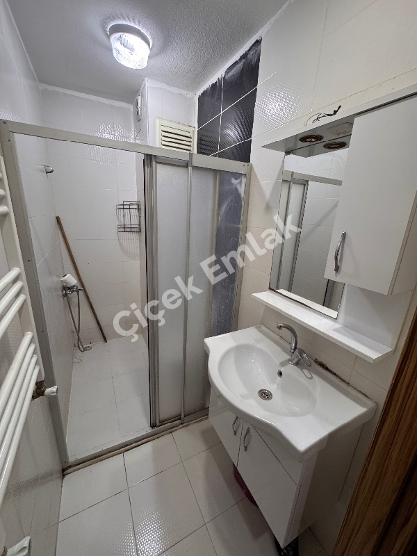 Çağlayan Adliyesi ve Metrobüse Yakın 1+1 Eşyalı Satılık Daire