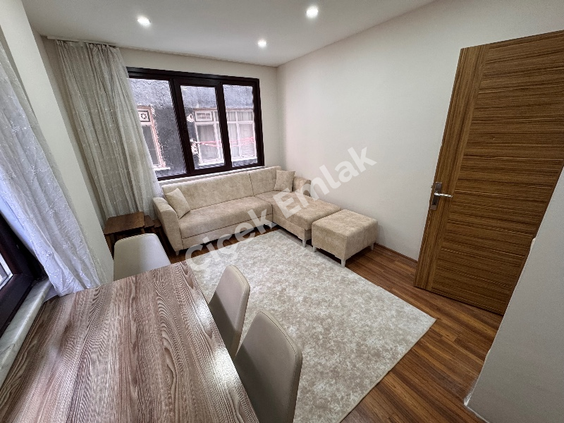 Çağlayan Adliyesi ve Metrobüse Yakın 1+1 Eşyalı Satılık Daire