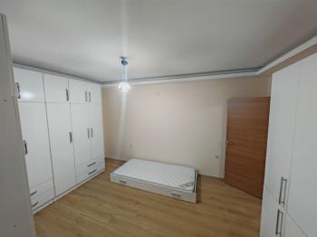 SELÇUK 14 MAYIS MAHALLESİNDE SATILIK ARA KAT BAKIMLI 2+1 DAİRE