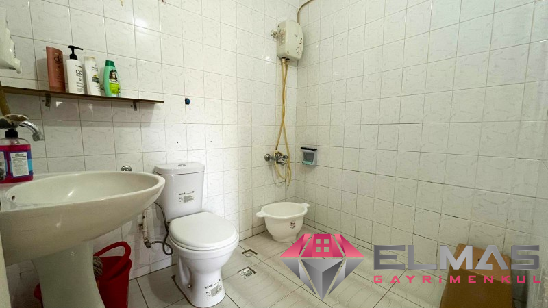 Elmas’tan Bahçelievler’de Merkezi Konumlu Bağımsız Mutfak 3+1