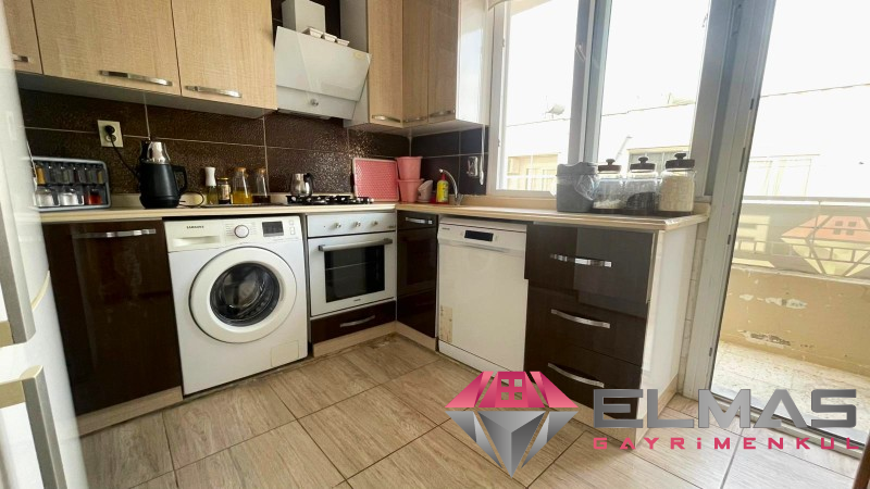 Elmas’tan Bahçelievler’de Merkezi Konumlu Bağımsız Mutfak 3+1
