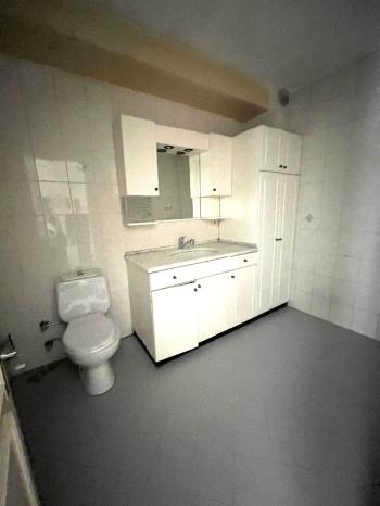 Bornova’nın en güzel sokağı ebeveyn banyolu 3+1