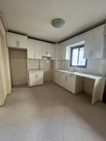 Bornova’nın en güzel sokağı ebeveyn banyolu 3+1