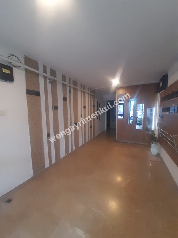 Bornova’nın en güzel sokağı ebeveyn banyolu 3+1