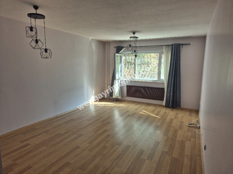 Ayazağa Oyak Sitesinde Taşınmaya Hazır 3+1 Bahçe katı