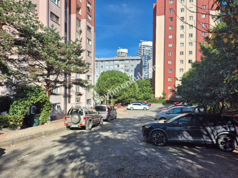 Ayazağa Oyak Sitesinde Taşınmaya Hazır 3+1 Bahçe katı