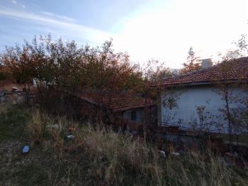 GÜVENAY - ÇORUM GÜLABİBEY KAPAKLI MEVKİ 550 m2 SATILIK KONUT ARSASI