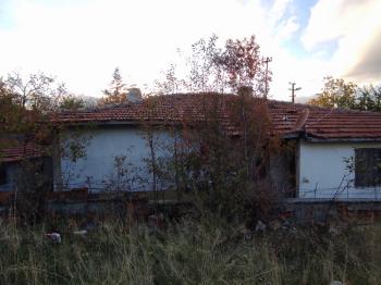 GÜVENAY - ÇORUM GÜLABİBEY KAPAKLI MEVKİ 550 m2 SATILIK KONUT ARSASI