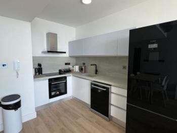 İskelede Deniz Manzaralı Ultra Lüks Kiralık 1+1 Daire