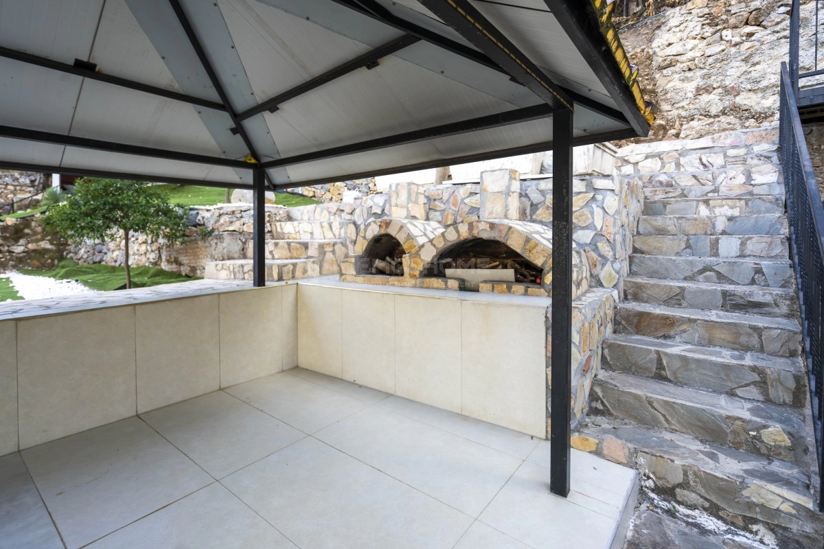 Tarihi Alanya Kalesinde Lüks Daire