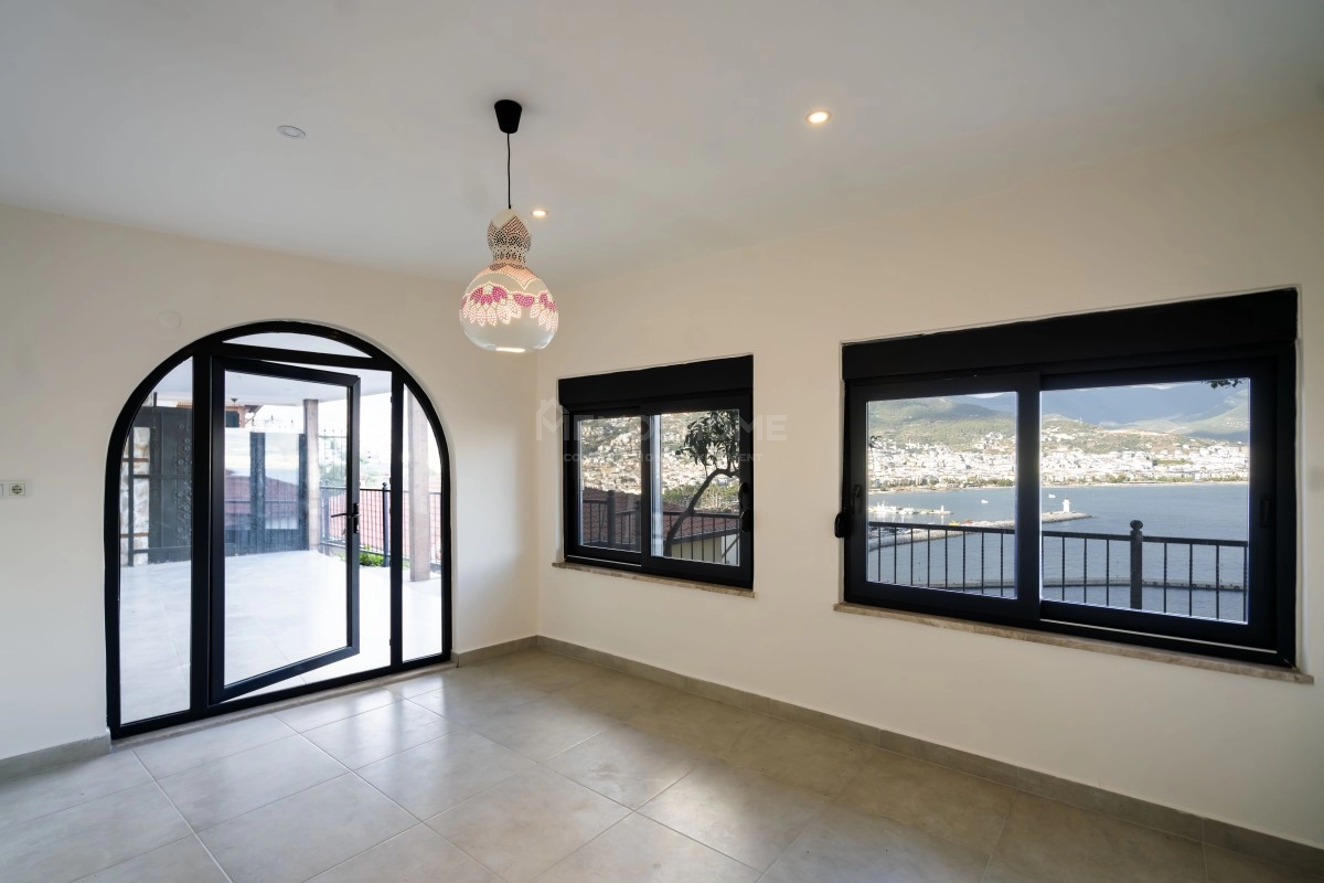 Tarihi Alanya Kalesinde Lüks Daire