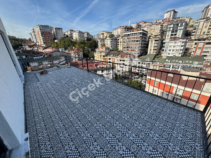 Karadolap'ta 4+1 Büyük Teraslı Manzaralı Sıfır Satılık Dubleks