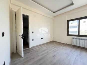 ALYANS'TAN ŞEHRİN GELİŞEN BÖLGESİNDE MUAZZAM İŞÇİLİĞİYLE 4+1