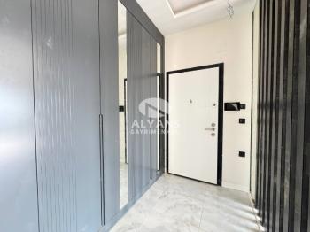 ALYANS'TAN ŞEHRİN GELİŞEN BÖLGESİNDE MUAZZAM İŞÇİLİĞİYLE 4+1