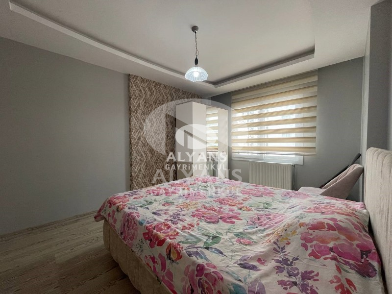 ALYANS'TAN HARİKA LOKASYONDA SİTE İÇERİSİNDE FULL EŞYALI 2+1