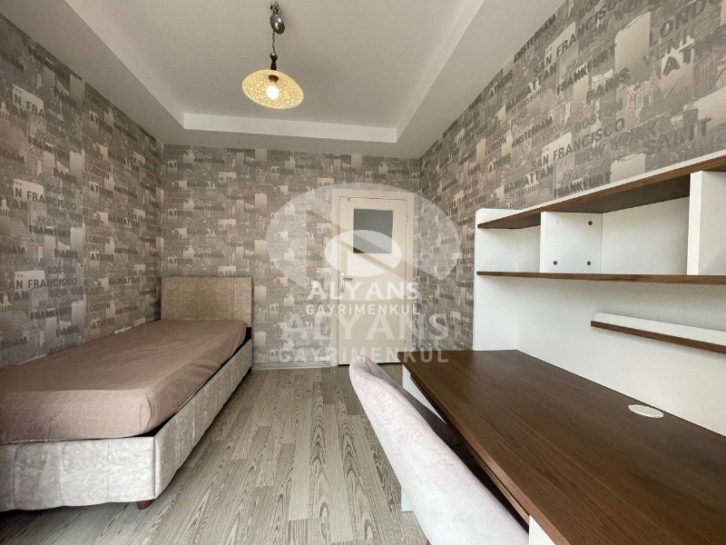 ALYANS'TAN HARİKA LOKASYONDA SİTE İÇERİSİNDE FULL EŞYALI 2+1