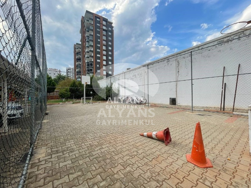 ALYANS'TAN HARİKA LOKASYONDA SİTE İÇERİSİNDE FULL EŞYALI 2+1