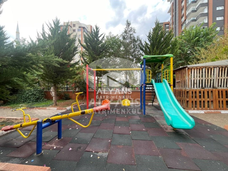 ALYANS'TAN HARİKA LOKASYONDA SİTE İÇERİSİNDE FULL EŞYALI 2+1