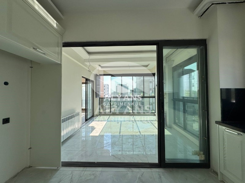 ALYANS'TAN ŞEHRİN GELİŞEN BÖLGESİNDE MUAZZAM İŞÇİLİĞİYLE 4+1