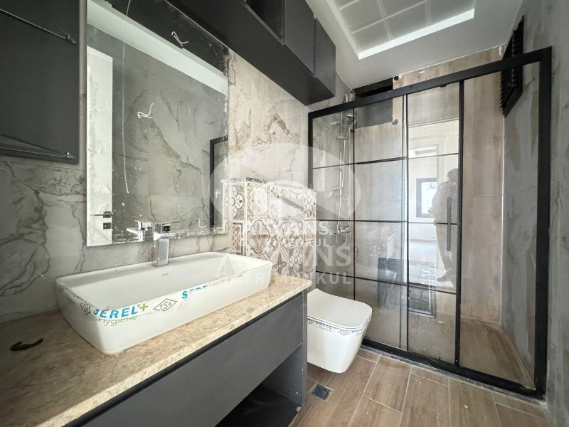 ALYANS'TAN ŞEHRİN GELİŞEN BÖLGESİNDE MUAZZAM İŞÇİLİĞİYLE 4+1