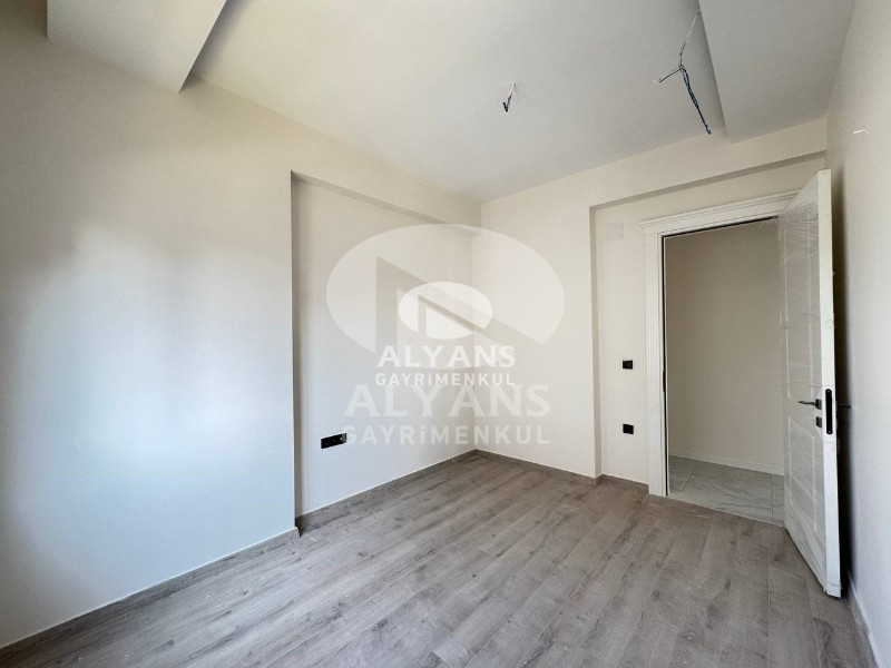 ALYANS'TAN ŞEHRİN GELİŞEN BÖLGESİNDE MUAZZAM İŞÇİLİĞİYLE 4+1