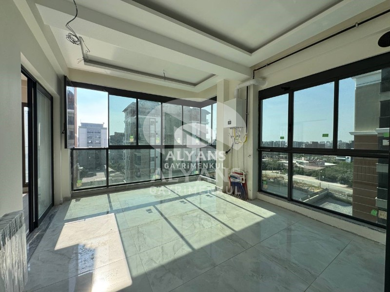 ALYANS'TAN ŞEHRİN GELİŞEN BÖLGESİNDE MUAZZAM İŞÇİLİĞİYLE 4+1