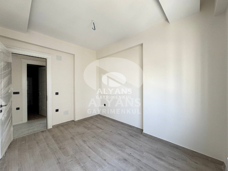 ALYANS'TAN ŞEHRİN GELİŞEN BÖLGESİNDE MUAZZAM İŞÇİLİĞİYLE 4+1