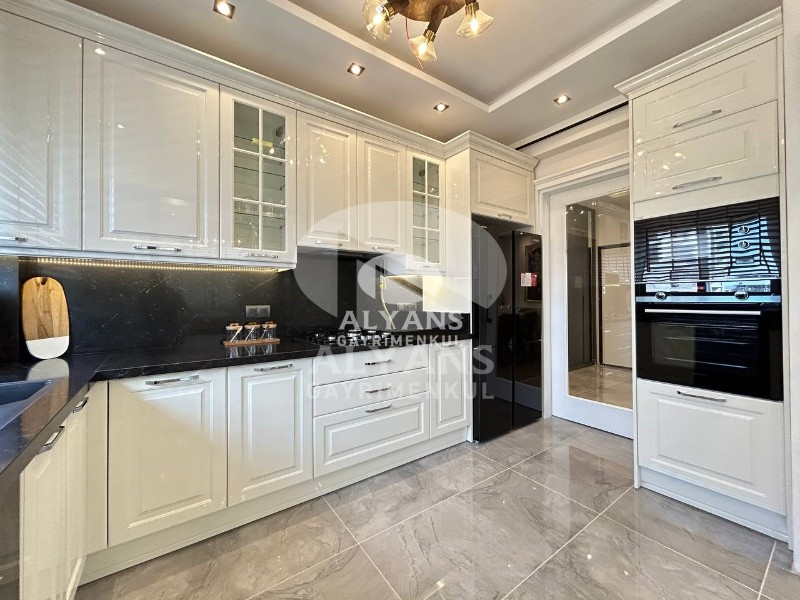 ALYANS'TAN LÜKS VE KONFORU SEVENLERE KUSURSUZ PROJEDE 3+1