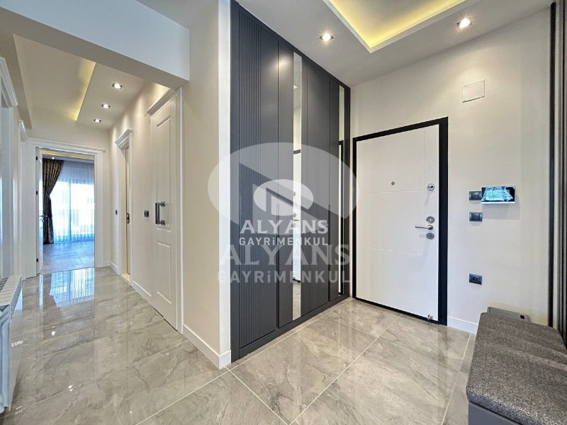 ALYANS'TAN LÜKS VE KONFORU SEVENLERE KUSURSUZ PROJEDE 3+1