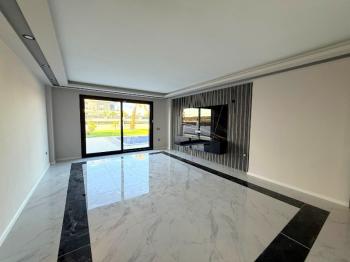 Didim Efeler Mahallesinde 500 M2 Arsa Üzerinde Satılık Villa