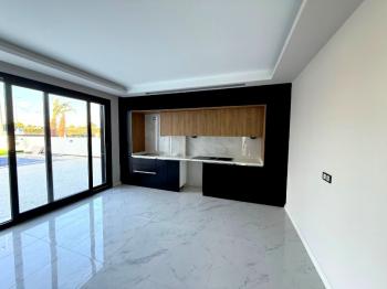 Didim Efeler Mahallesinde 500 M2 Arsa Üzerinde Satılık Villa