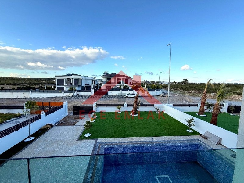 Didim Efeler Mahallesinde 500 M2 Arsa Üzerinde Satılık Villa