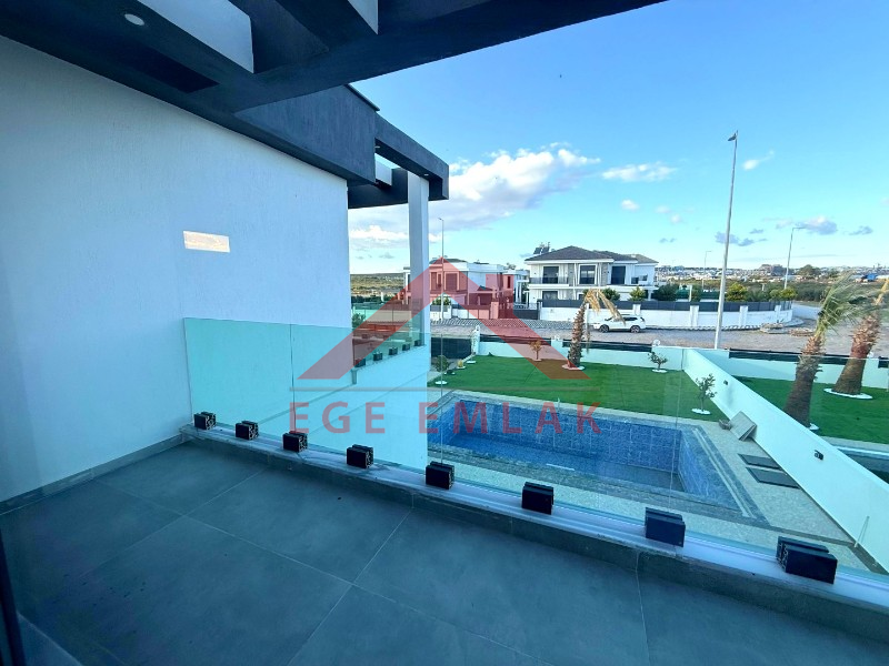 Didim Efeler Mahallesinde 500 M2 Arsa Üzerinde Satılık Villa