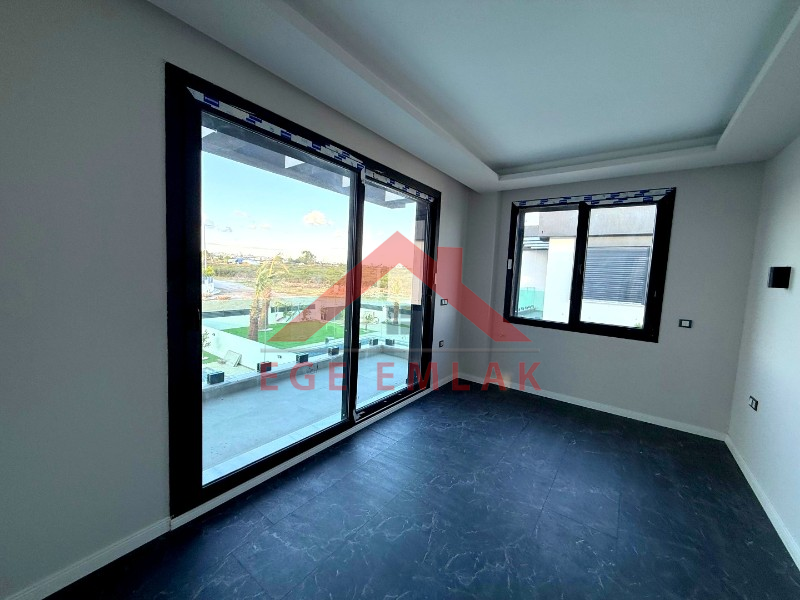 Didim Efeler Mahallesinde 500 M2 Arsa Üzerinde Satılık Villa