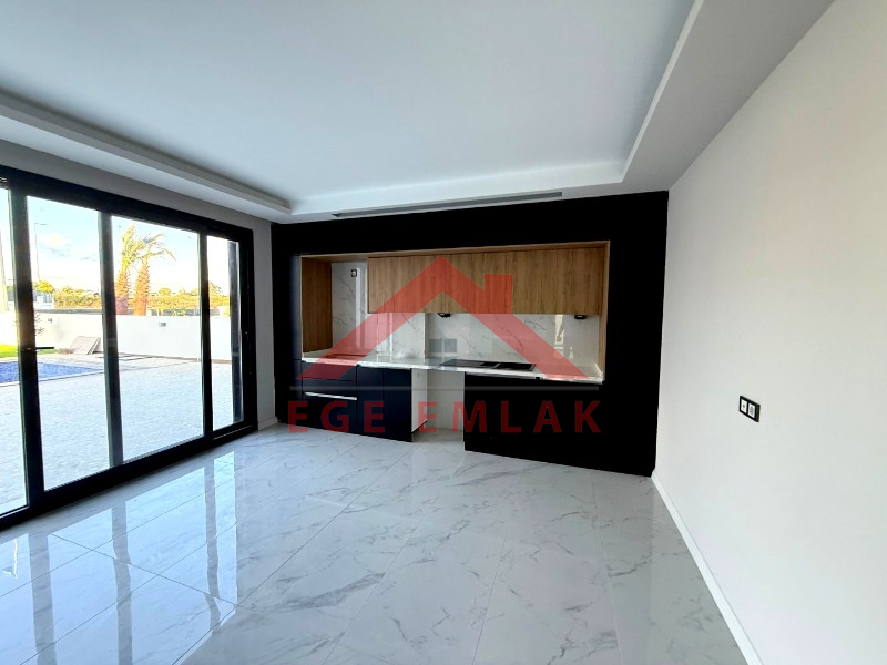 Didim Efeler Mahallesinde 500 M2 Arsa Üzerinde Satılık Villa