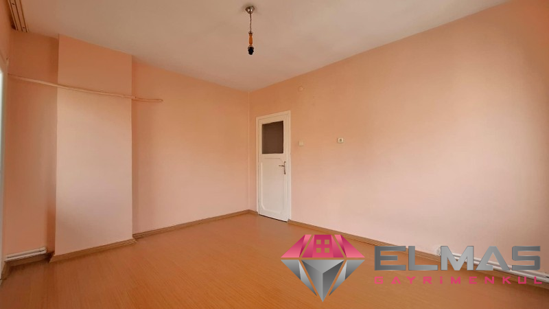 Elmas’tan Menteş Mah’de Doğalgazlı Bağımsız Mutfak 3+1