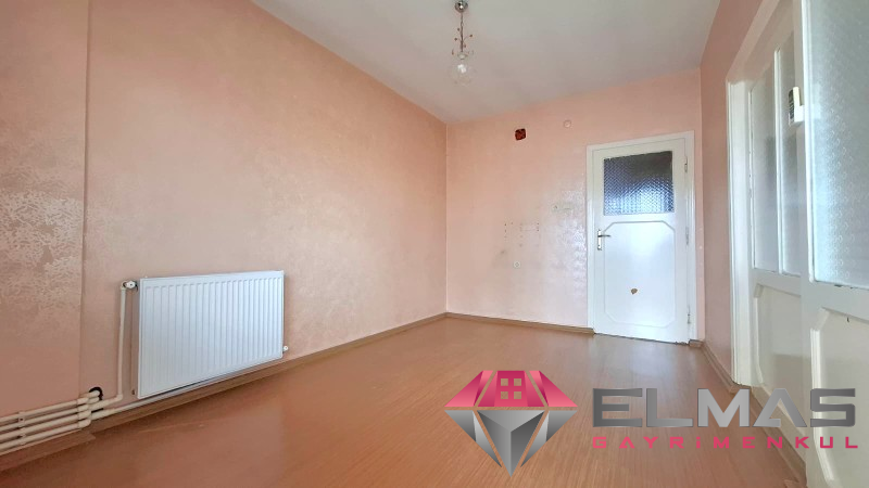 Elmas’tan Menteş Mah’de Doğalgazlı Bağımsız Mutfak 3+1