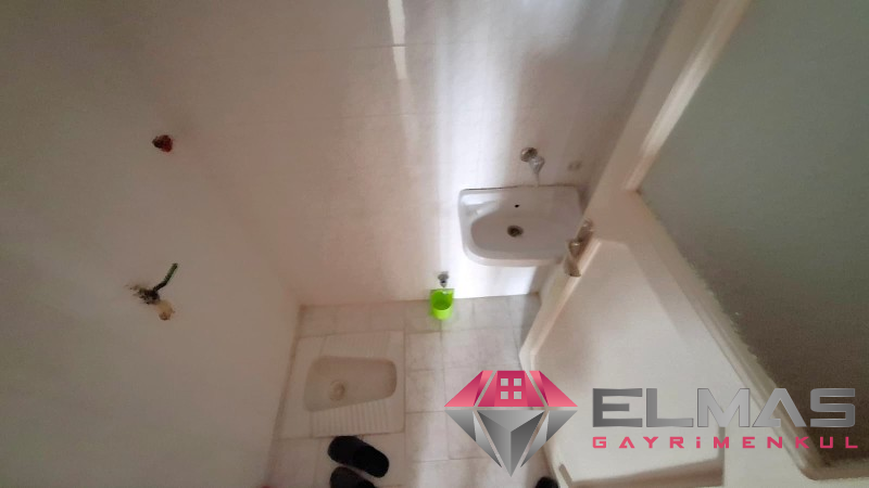 Elmas’tan Menteş Mah’de Doğalgazlı Bağımsız Mutfak 3+1