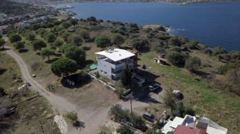 Tunç Tuncer gayrimenkul den İzmir yeni Foça da satılık dubleks villa 
