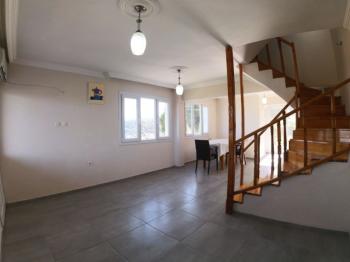 Tunç Tuncer gayrimenkul den İzmir yeni Foça da satılık dubleks villa 